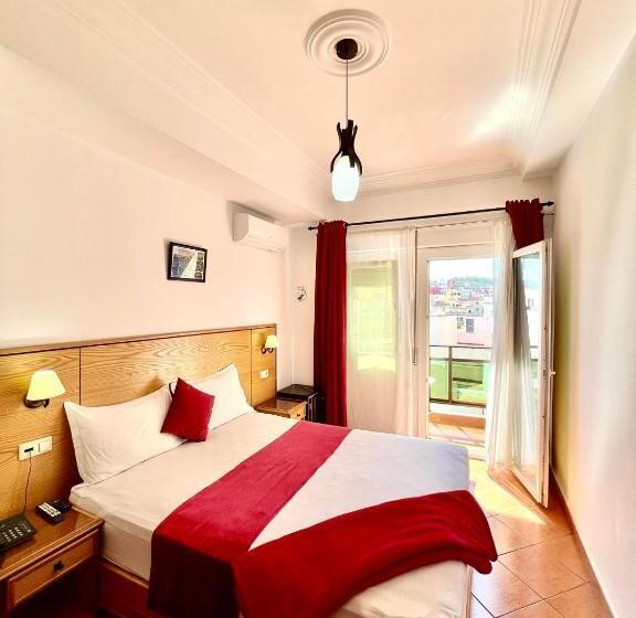 اتاق استاندارد, Sary S