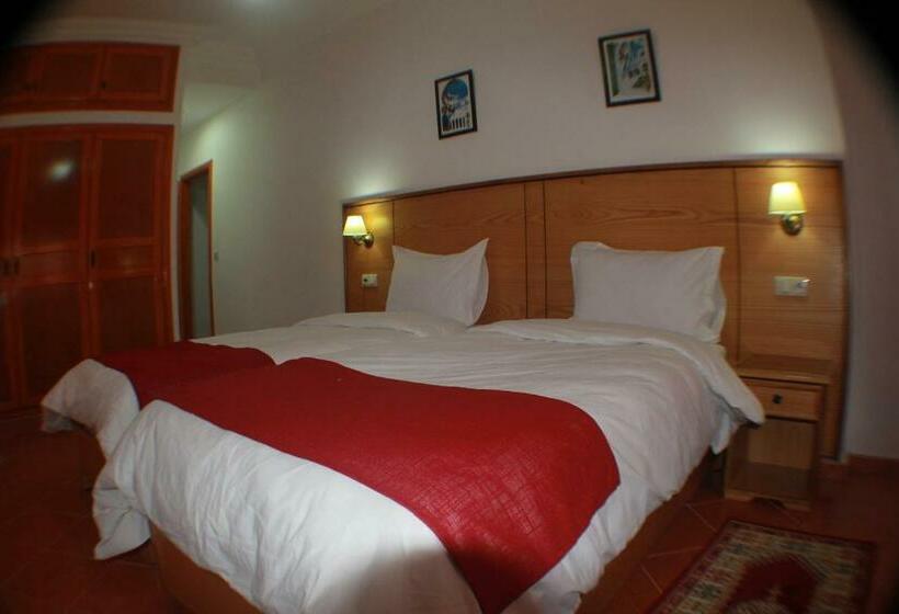 اتاق استاندارد, Sary S