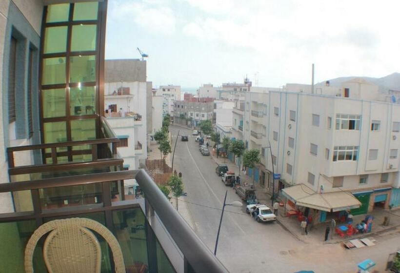 اتاق استاندارد, Sary S