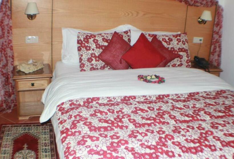 اتاق استاندارد, Sary S