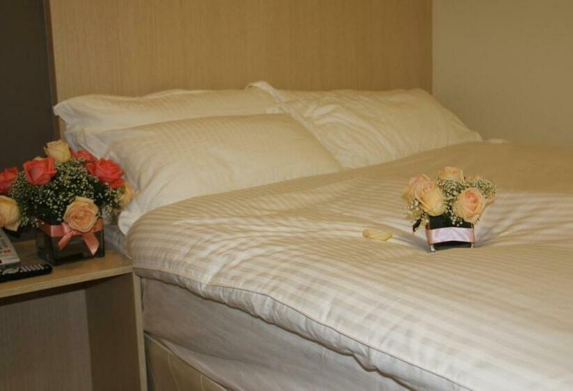 חדר דלוקס, Setia Inn