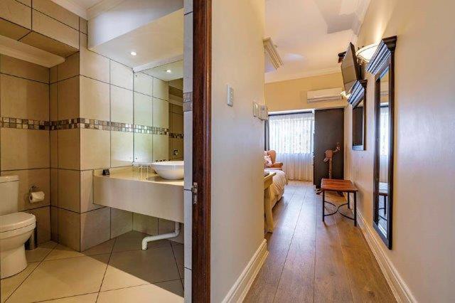 חדר קלאסי, Sheppard Boutique