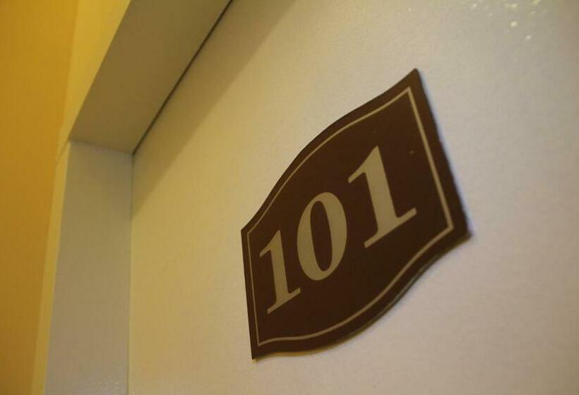 スタンダードルーム, Prima