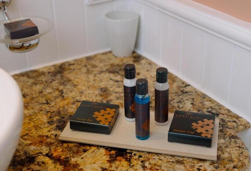 Семейный Номер Superior, The Boardwalk Hotel, Convention Centre & Spa