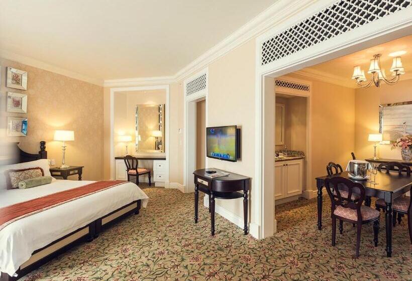 Люкс Superior, The Boardwalk Hotel, Convention Centre & Spa