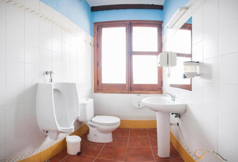 سرير فى غرفة مشتركه, Albergue De Espiel