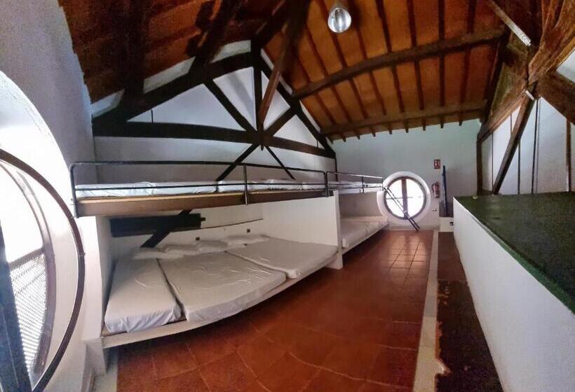 Кровать в Общей Комнате, Albergue De Espiel