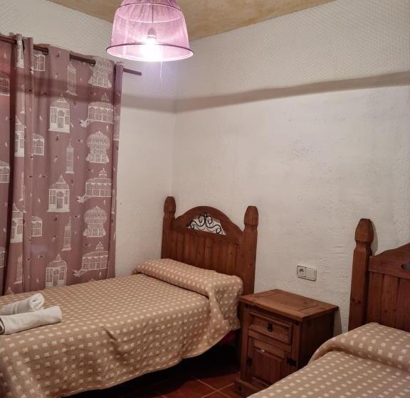 منزل غرفة نوم واحدة, Albergue De Espiel