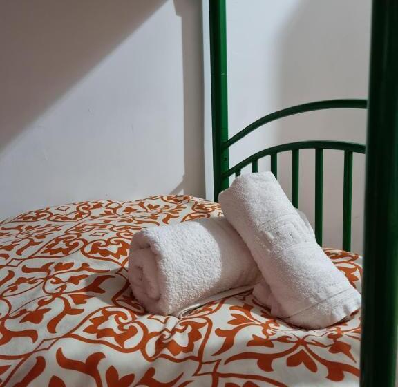 منزل غرفتين نوم, Albergue De Espiel