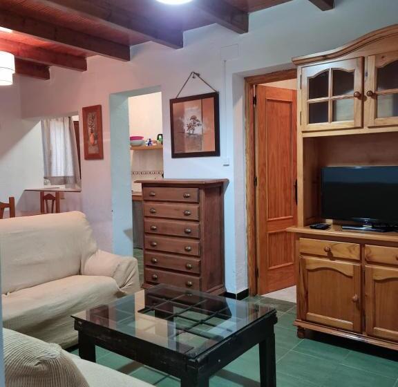 منزل غرفتين نوم, Albergue De Espiel