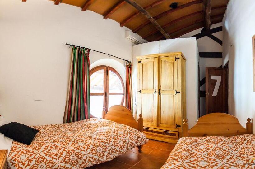 标准间, Albergue De Espiel