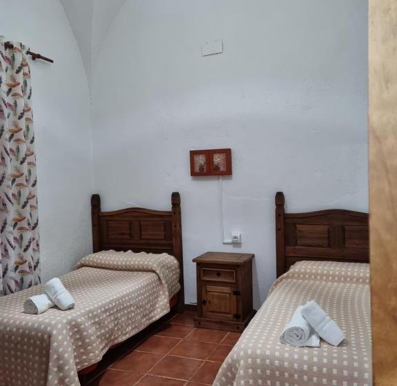 منزل غرفة نوم واحدة, Albergue De Espiel