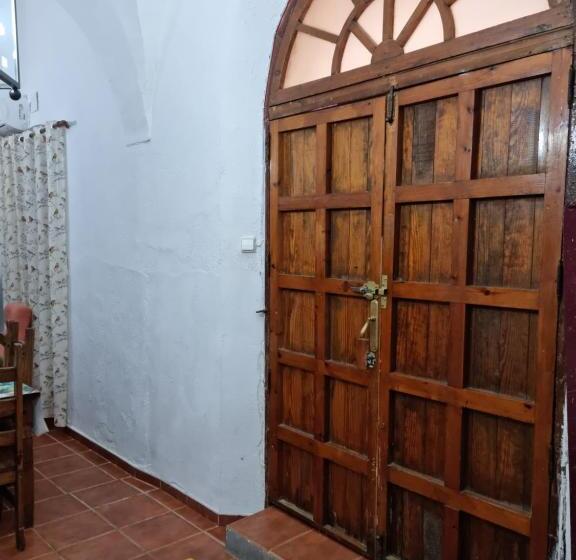 منزل غرفة نوم واحدة, Albergue De Espiel