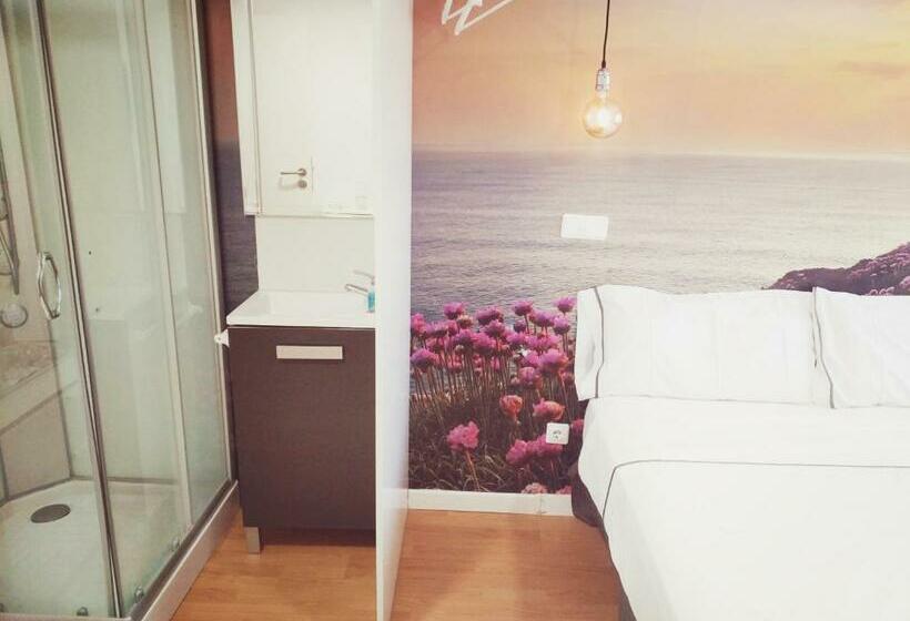 اتاق استاندارد با سرویس بهداشتی مشترک, Rin Rooms