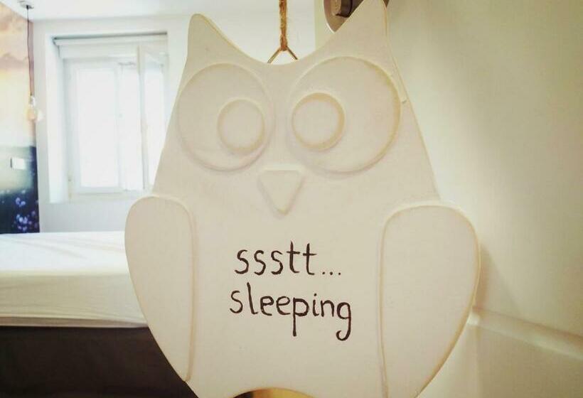 اتاق استاندارد با سرویس بهداشتی مشترک, Rin Rooms