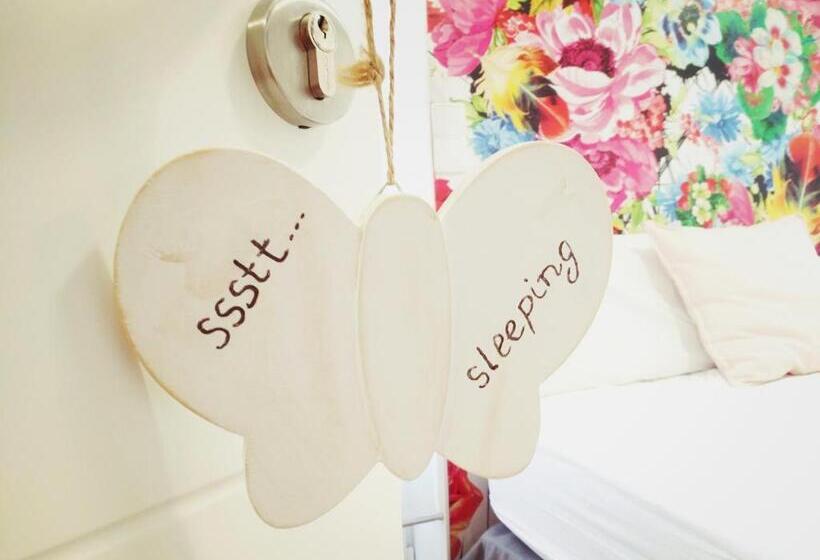 اتاق استاندارد, Rin Rooms