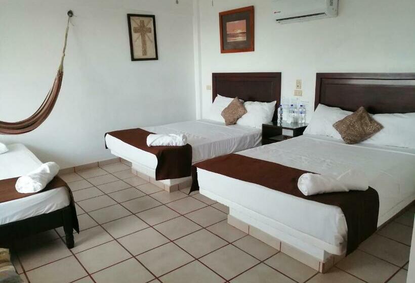 스탠다드 트리플 룸, Arrecife Chachalacas