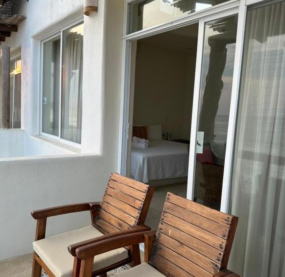 اتاق لوکس, Estrella De Mar