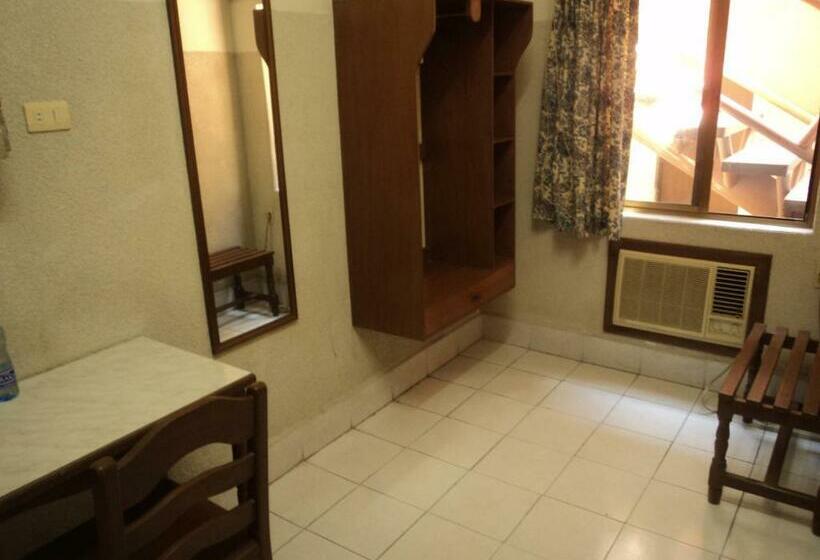 스탠다드 트리플 룸, Kuraica