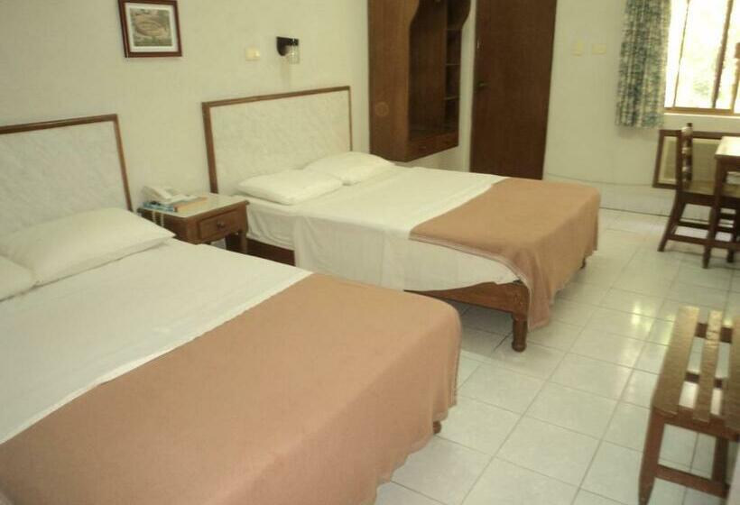 스탠다드 트리플 룸, Kuraica