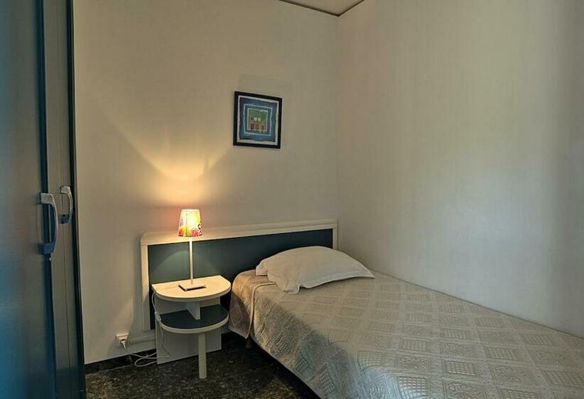 Четырехместный Номер Стандарт, La Parata