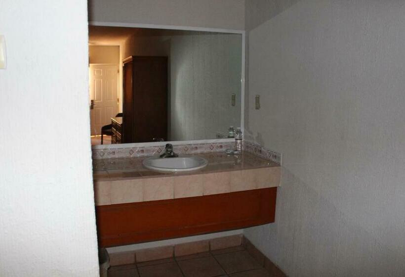 חדר סטנדרט שתי מיטות זוגיות, La Villa