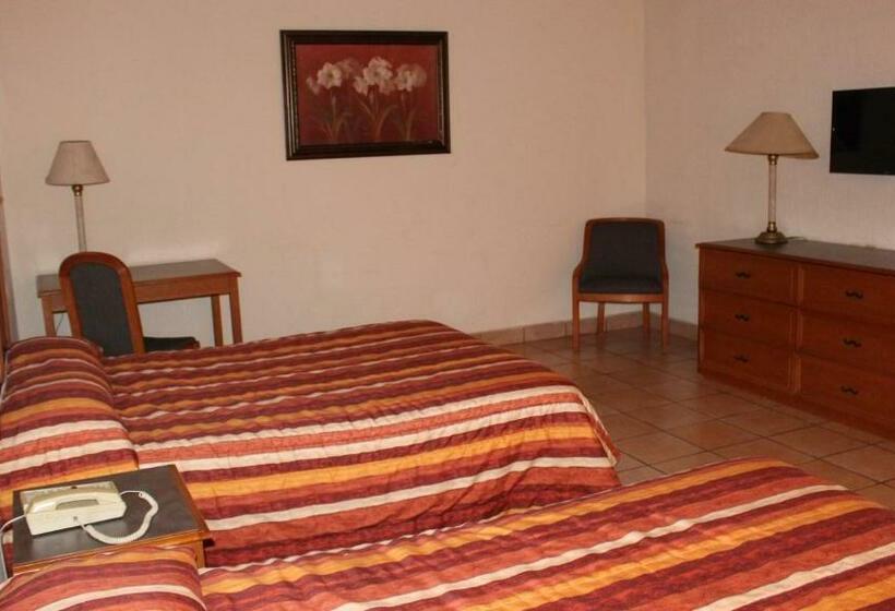 חדר סטנדרט שתי מיטות זוגיות, La Villa