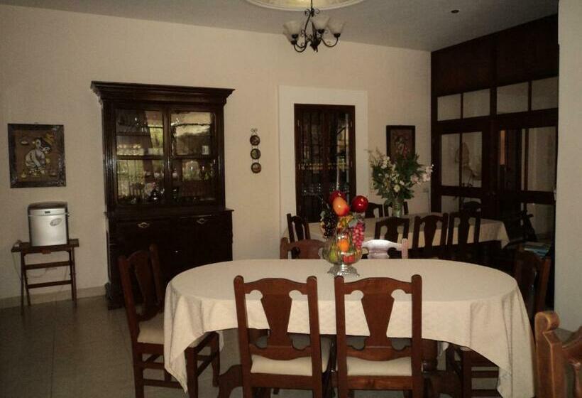 スタンダード4人部屋, Mansión Serrano