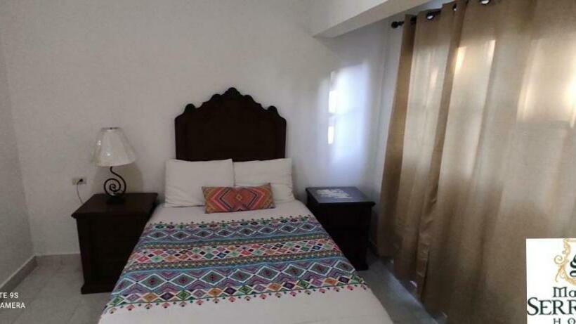 スタンダードルーム, Mansión Serrano