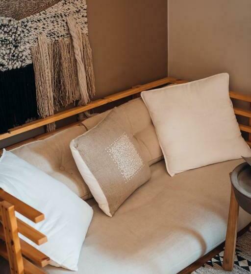 标准间, Mas Des Cigales