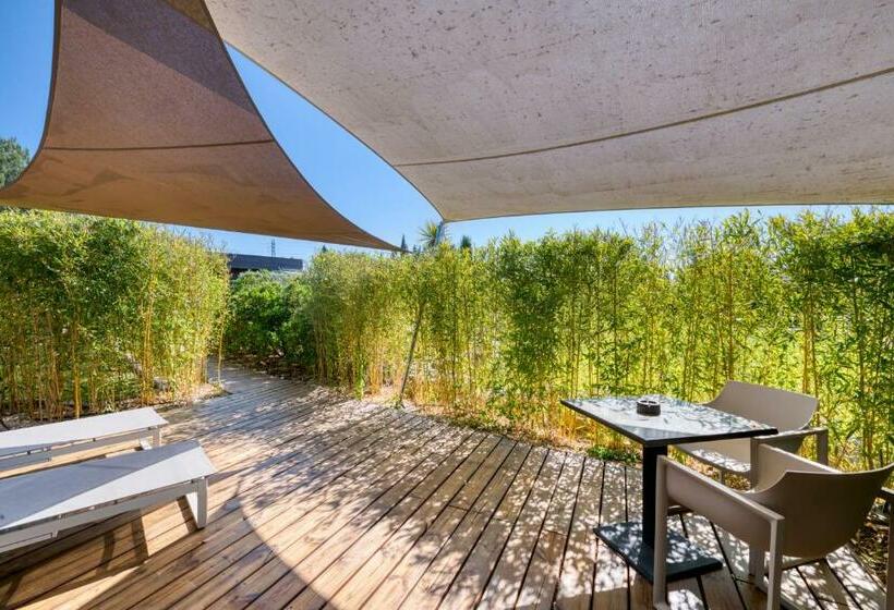 标准间, Mas Des Cigales