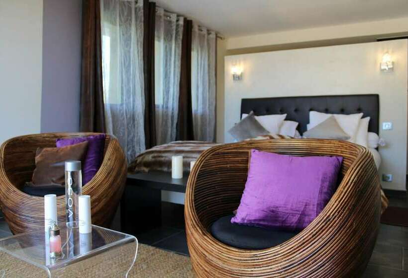 标准间, Mas Des Cigales