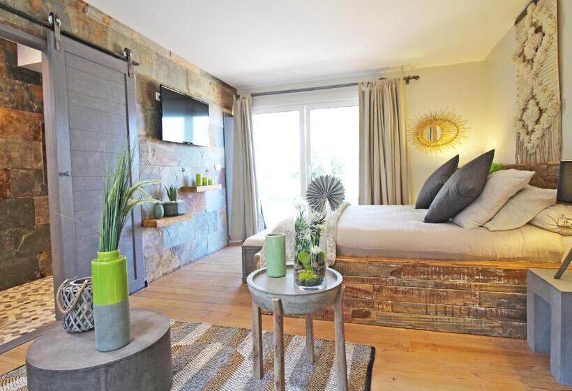 标准间, Mas Des Cigales