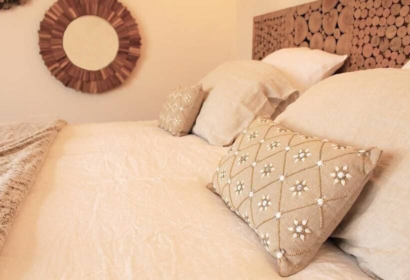 标准间, Mas Des Cigales