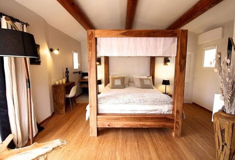 标准间, Mas Des Cigales