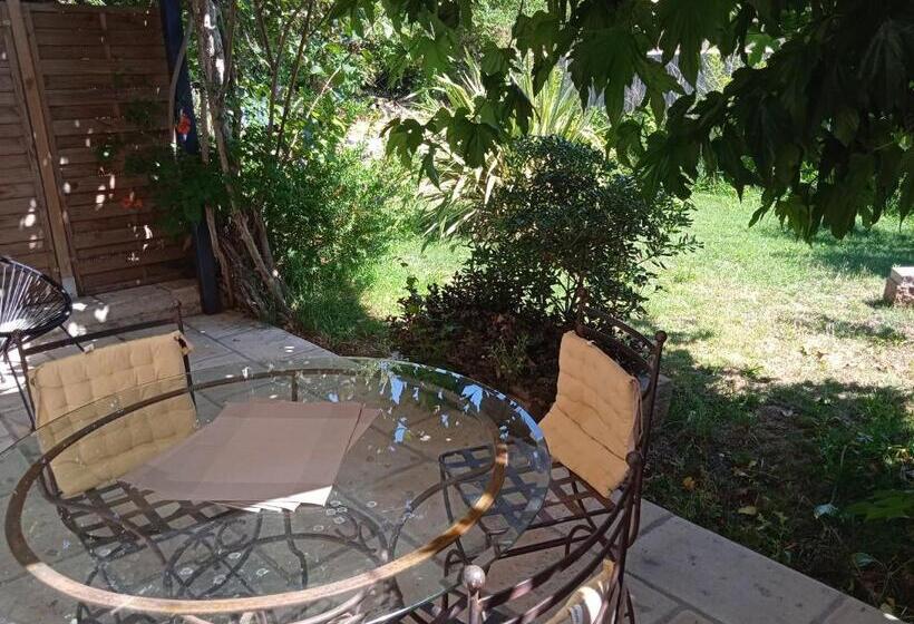 침실 1개 테라스 아파트, Mas Des Artistes