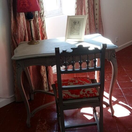 침실 3개 주택, Mas Des Artistes