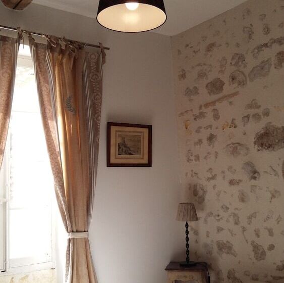 침실 3개 주택, Mas Des Artistes