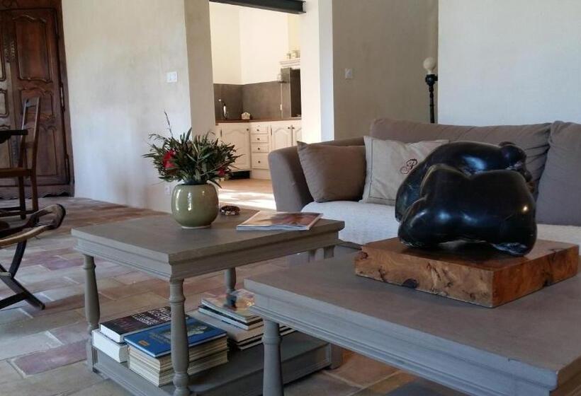 침실 3개 주택, Mas Des Artistes