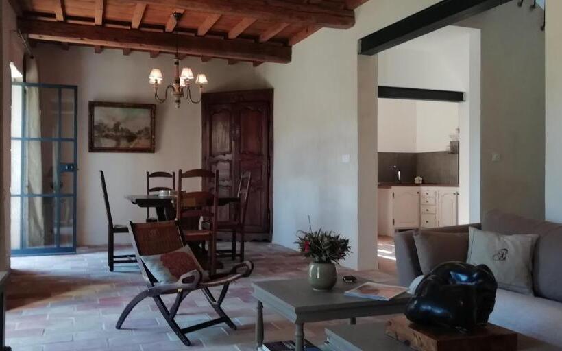 침실 3개 주택, Mas Des Artistes