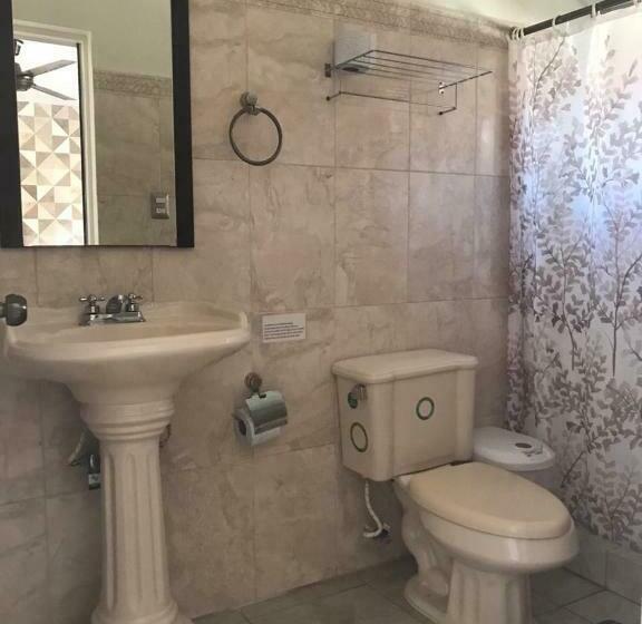 四人标准间, Posada Mercy