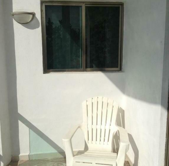 四人标准间, Posada Mercy