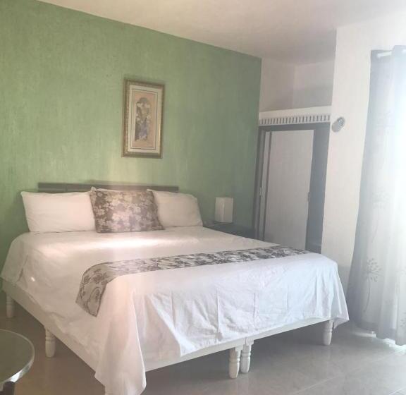 四人豪华间, Posada Mercy