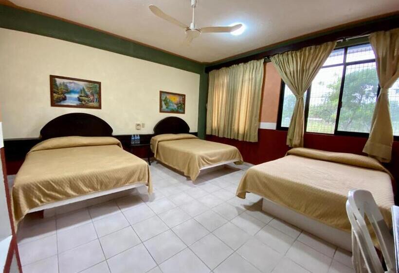 Perhehuone, Real Del Quijote A Sólo 50 Metros De La Playa