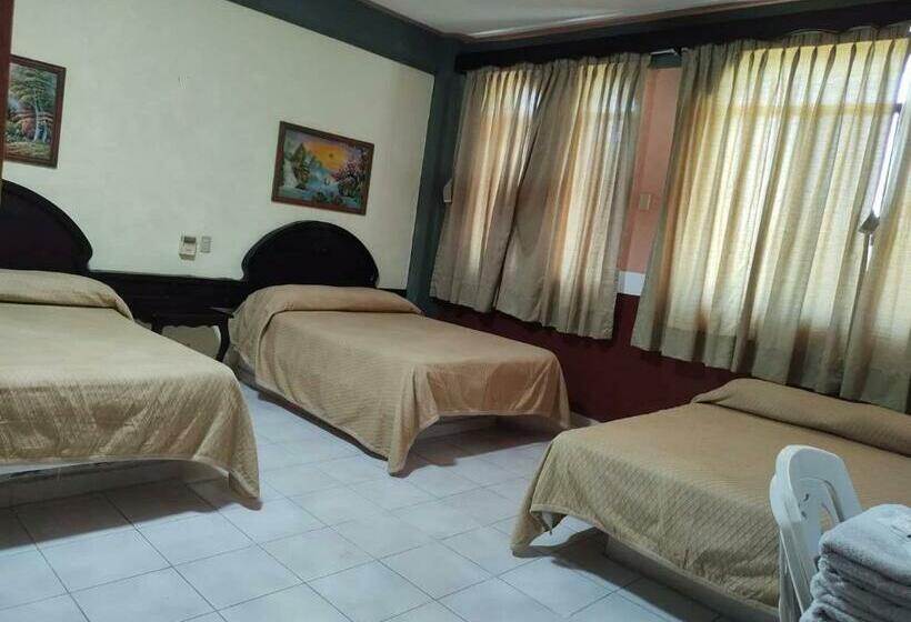 Perhehuone, Real Del Quijote A Sólo 50 Metros De La Playa