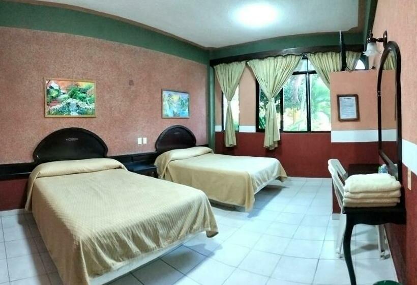 Standard Neljän Hengen Huone, Real Del Quijote A Sólo 50 Metros De La Playa