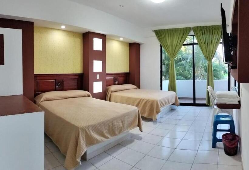 Standard Neljän Hengen Huone, Real Del Quijote A Sólo 50 Metros De La Playa