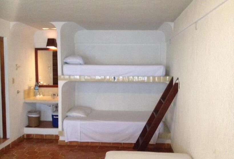 اتاق خانوادگی, Safari Inn
