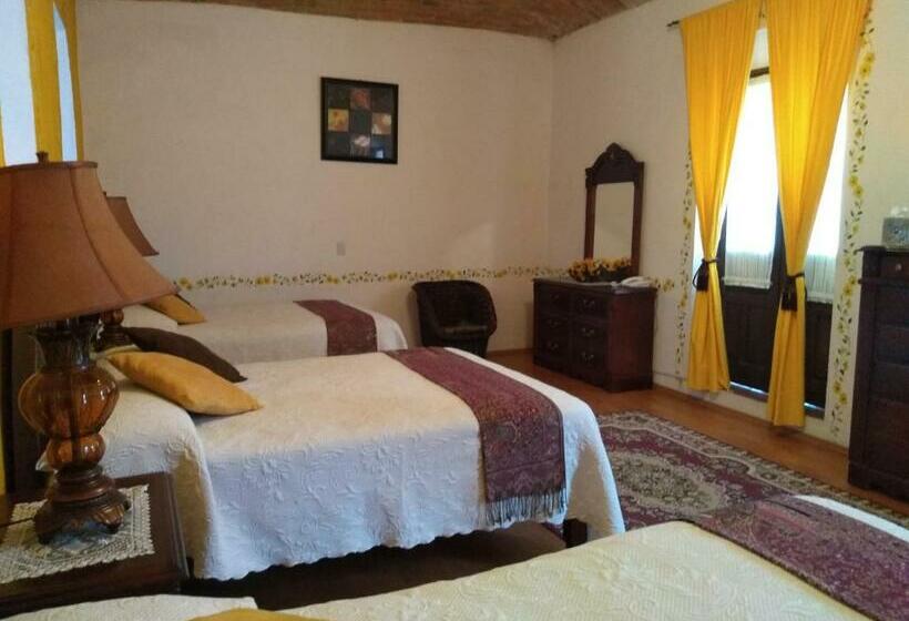 غرفة ديلوكس ثلاثية, Spa Hacienda Real La Nogalera