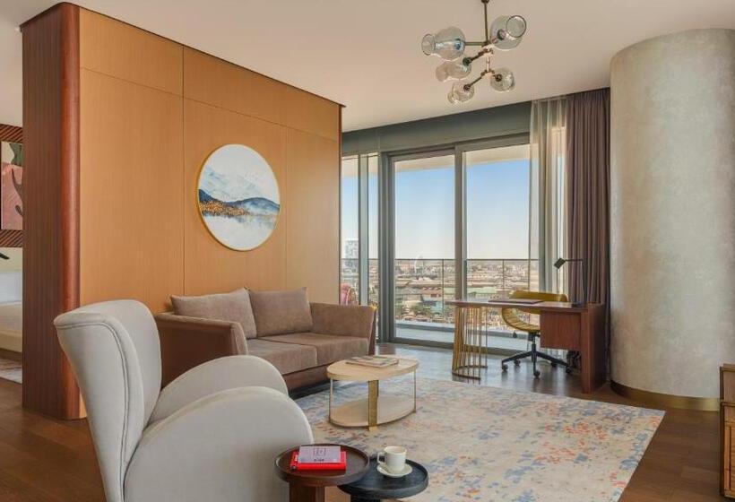 سوئیت اجرایی با چشم‌انداز دریا, Rixos Premium Qetaifan Island North